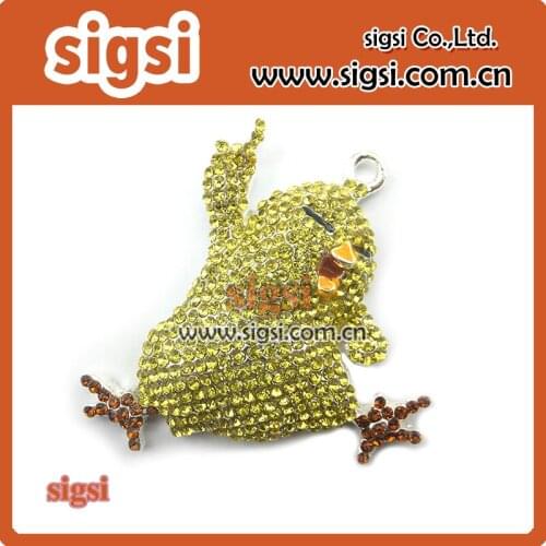 Happy chicken shape rhinestone pendant for gift