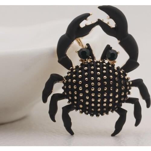 Cute Black Crab Pin For Womens K-Pop Vintage Brooch Jewelry Party Office Clothes Scarf Buckle Garment Accessories Brooches Gift