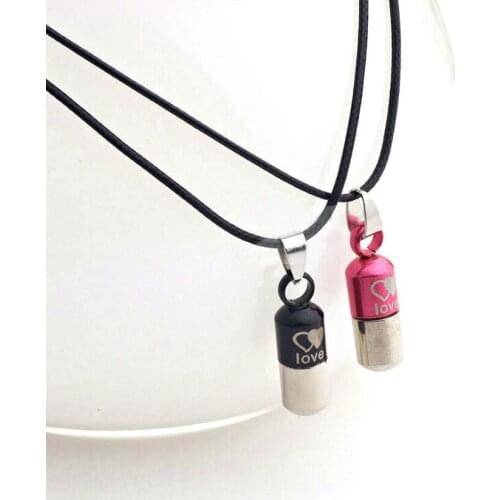 Stylish Open Capsule Stainless Steel Pill Pendant Ash Holder Mini Perfume Bottle Leather Chain Necklace Keepsake Jewelry Gift