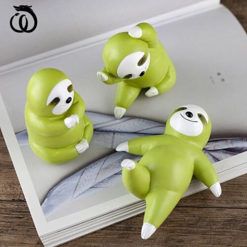 WU CHEN LONG Nordic Cute Yoga Sloth Arts Sculpture Ideas Animal Statue Resin Craft Desktop Home Decorations Living Room R6468