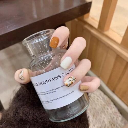 High Quality Fashion Short Paragraph Ladies Popular Fake Nails DIY Nail Art Decoration Supplies Accessories