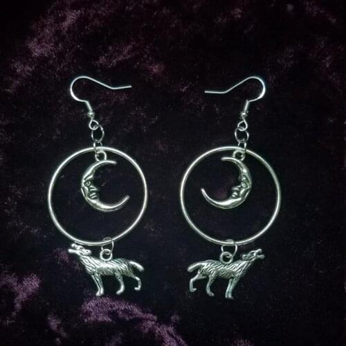 Wolf Crescent Moon Hoop Earrings Gothic Witch Silver Color Fashion Classical Women 2020 New Novelty Gift Beautiful Animal