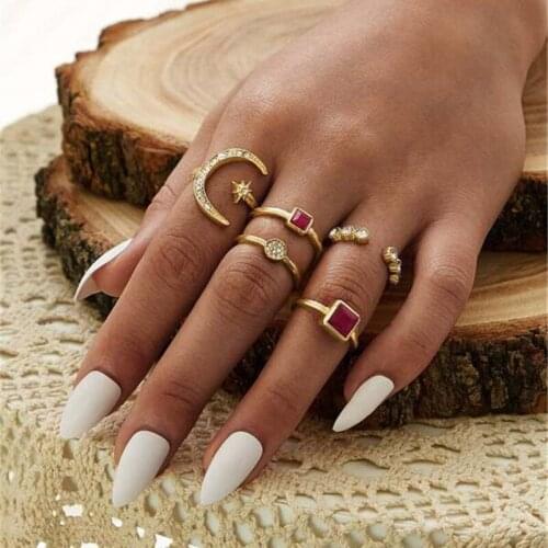 New 5pcs/set Bohemian Crystal Star Moon Geometric Rings for Women Jewelry Vintage Red Square Resin Crystal Knuckle Rings Set