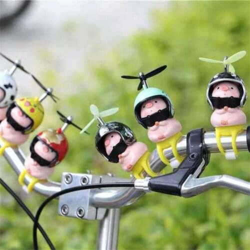 Bicycle Ornament cute Cartoon Helmet Head Bicycle Handlebar Decor Ornaments Resin Piggy with Propeller Helmet Bicycle Accessorie