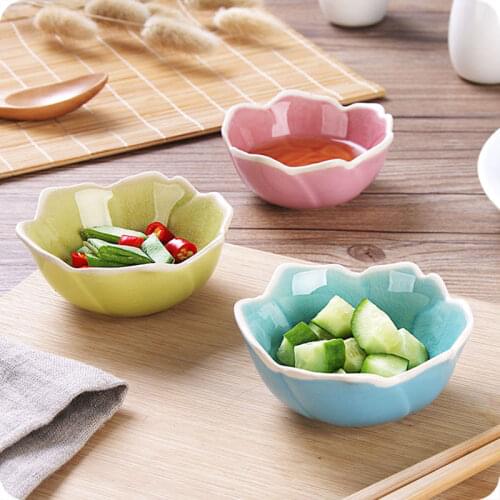 Creative Ceramic Flower Shape Seasoning Small Bowls Saucer Dish Soy Sauce Chili Mini Saucers Home Tableware Accessories