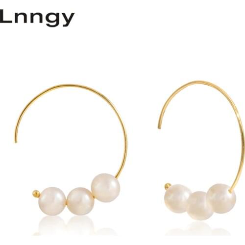 Lnngy Natural Freshwater Hook Pearl Earrings 18K Solid Yellow Gold Women White Pearl Earrings Circle Pearl Moon Tooth Jewelry