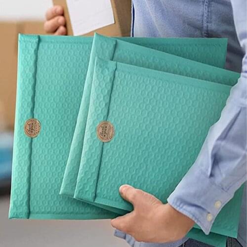 10Pcs Waterproof Mailer Poly Bubble Padded Mailing Envelopes For Mailer Gift Packaging Bags Self Seal Storage Bag Bubble Padding