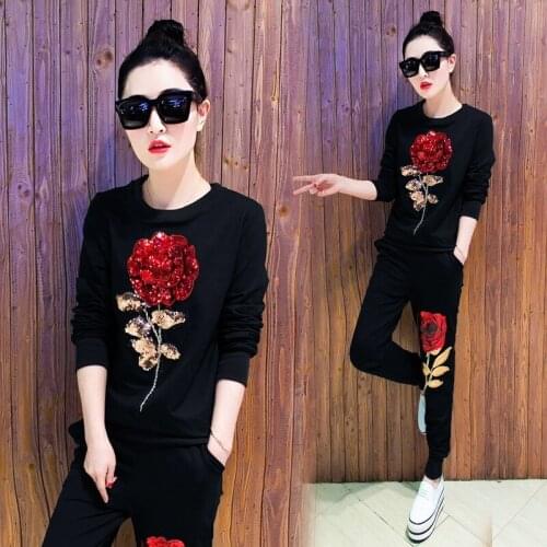 Ladies Two-piece Suits Autumn Winter New Tracksuit Women Sets Rose Beaded Velvet Leisure Sports Suit Two-piece Pants Set X311