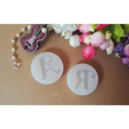 1pcs Letters A and R Liquid silicone mold DIY resin jewelry pendant necklace pendant mold resin molds for jewelry