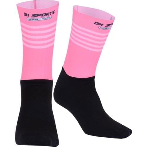 ONE PAIR New Stylish Professional Cycling Socks Antislip Bike Bicycle Racing MITI Breathable Socks for Men and Women