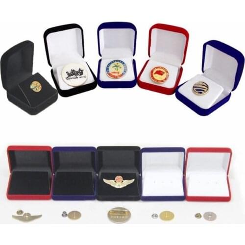 1piece Badge Medal Commemorative Coin Organizer Box Flocking Collection Jewelry Totem Brooch Storage School Emblem Holder Case