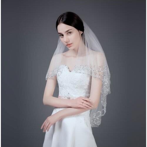 Fashion White Veil Short Tulle Bride Veils with Beads Wedding Party Accessories 2021Cheap Bridal Veil Ivory With Comb