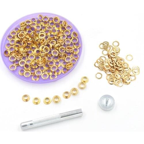200 sets per package 400# Eyelets rivets. Corn. Color buttonholes. 6mm corns buckle. Eyelets