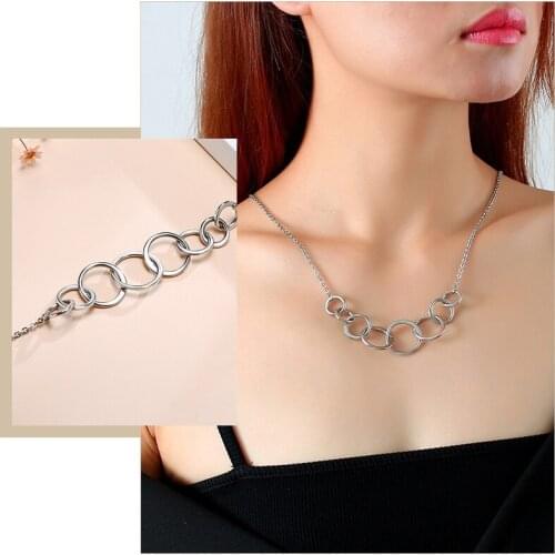 Minimalist Interlocked Round Necklaces for Women,Never Fade Stainless Steel Circle Pendant, Enteral Love Gifts Jewelry