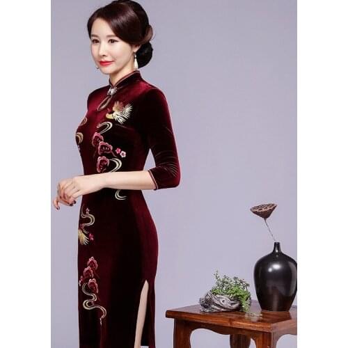 Purple Cheongsam Qipao Chinese Traditional Dress Embroidery Velour Evening Dress Ao Dai Vietnam Feast Sexy Oriental Dress TA1322