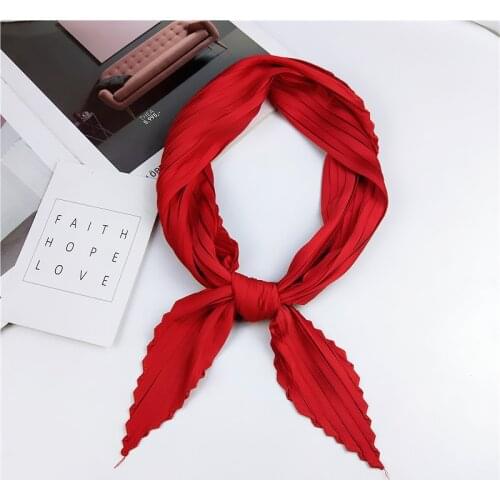 2020 Womens Small Silk Scarf Crinkle Hair Scarfs Ladies Pleated Twill Stretchy Scarves Foulard Neckerchief Luxury brand RED