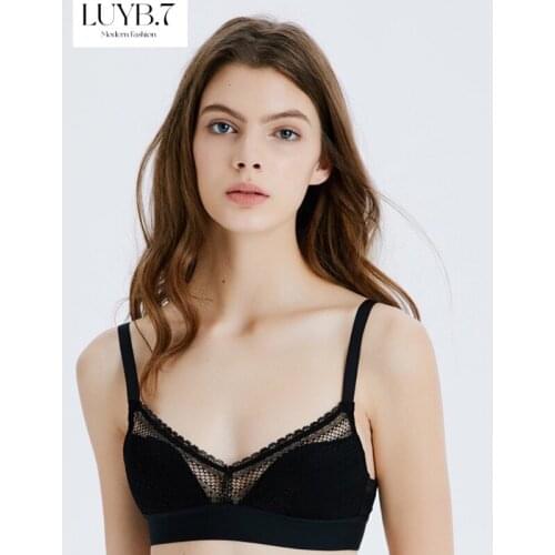 100% Fashion Silk Sexy and Comfortable Thin Silk No Steel ring bra French lingerie lace bra Wire free Bra