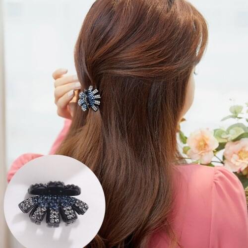 CHIMREA New Medium Hair Claw Clip For Women Korean Elegant Acrylic Crystal Hairpins Barrette Crab GrayBlue Flower Shape Headwear