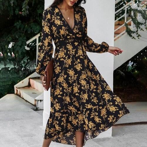 Dress with Floral Pattern Print Spring / Summer 2021 New Sexy V-Neck Commuter Skirt Women 2021 Fashion