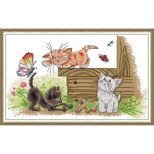 Three kittens catching butterflies cross stitch kit DIY animal pattern Chinese embroidery 11CT 14CT sewing kit home decoration