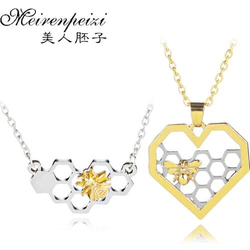 Fashion Charm Honeycomb Necklaces for Women Girl Heart Honeycomb Bee Animal Beehive Pendant Choker Necklace Jewelry Giftc