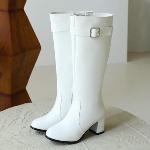 British Style Classic Retro Knight Boots Belt Buckle Thick-Heel Female Martin Boots Plus Size Medium-Heel Leather Boots 2022