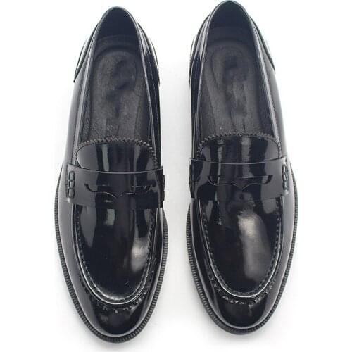 High quality geniune leather Black Formal Dress Shoes Flat heel Patent leather Fashion Loafers Brogue Shoe business