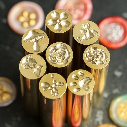 Embossed Lacquer Seal Mini Wax Seal Beautiful Hand Account Seal Head European Style Retro Copper Pillar Greeting Card Decoration