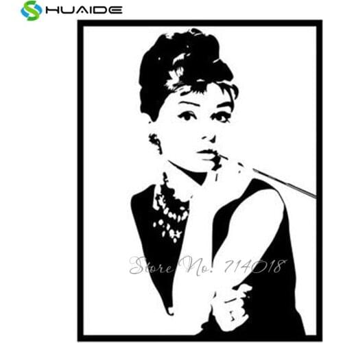Audrey Hepburn Wall Stickers Nordic Style Wall Art Vinyl Wall Sticker for Girls Room Beauty Salon Wall Poster Mural Decor A884