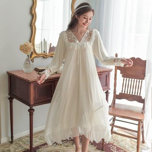 Court Style Nightdress Womens Long Sleeve French Style Retro Sweet Princess Lace Sexy Nightdress In Spring Autumn Sleep Tops