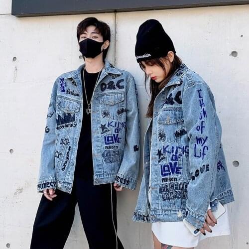 Lovers Graffiti Denim Jacket Women blue Wash Long Sleeve denim jacket Women denim jacket street Loose bomber jacket Denim Coat