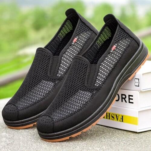 Cloth shoes mens non-slip soft bottom old net shoes hollow breathable dad shoes casual pedal mens shoes
