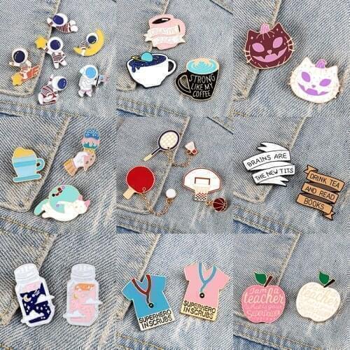 2-6Pcs/Set Cartoon Enamel Pins Fruits Apple Sports Ball Brooch Astronaut Halloween Pumpkin Lantern Badge Denim Lapel Pin Jewelry