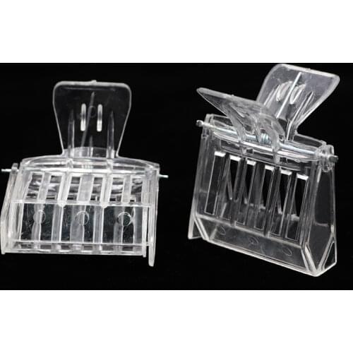 2 PCS Bee Queen Clip Colorless Clear Plastic Clip Cage Queen Cage Catcher Beekeeper Tools Beekeeping Equipments Isolation Room