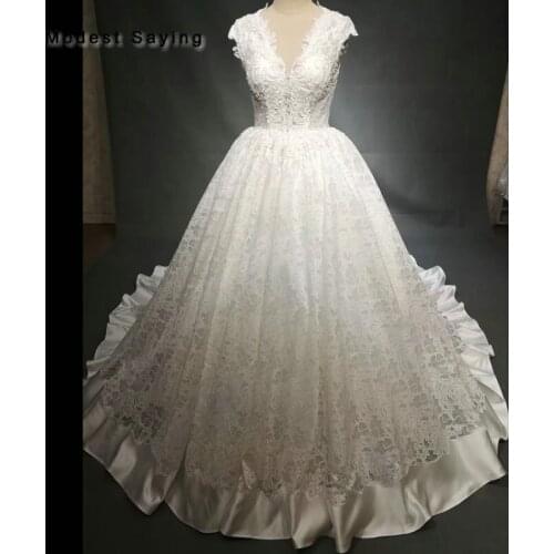 Ivory Monarch Luxury Ball Gown Lace Cover Wedding Dresses 2018 with Cathedral Train Beaded Church Bridal Gowns vestido de noiva