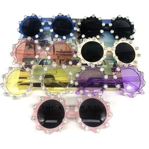 Gorgeous Crystal Kids Sunglasses Bling Sun Flower Baby Eyewear Colorful Round Summer Shades Luxury Children Eyeglasses