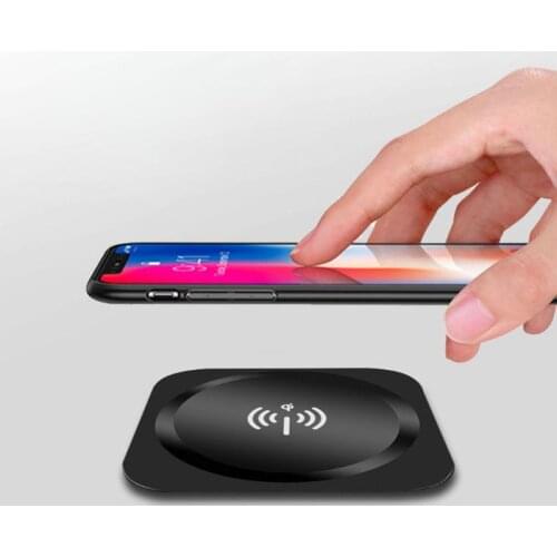 Universal Qi Wireless Fast Charger Office Desk Mounted Embedded Table Fast Charging Pad for Cellphone