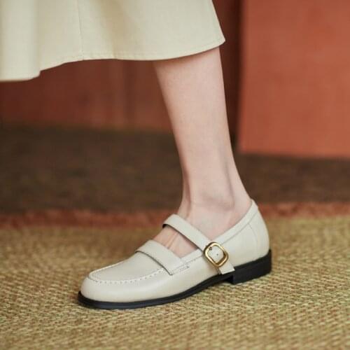 FAMSO Leather Pumps