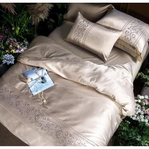 Imitated Silk Bed Linen Set King Queen Size 4pcs Solid Embroidered Bedding Bed Set Satin Duvet Cove Bedsheet Pillowcases Cotton