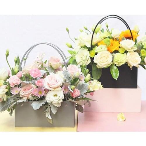 Portable Flower Box Waterproof Paper Handbag Gift Packaging Bag Florist Handy Flower Bags Wedding Party Favor Rose Storage Boxes