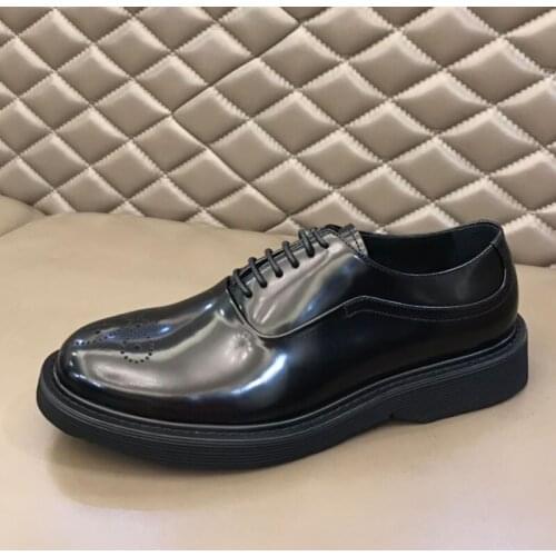 High Quality Men Genuine Leather Shoes Lace Up Casual Shoes Dress Shoes Brogue Shoes Spring Vintage Classic Brand Fashion