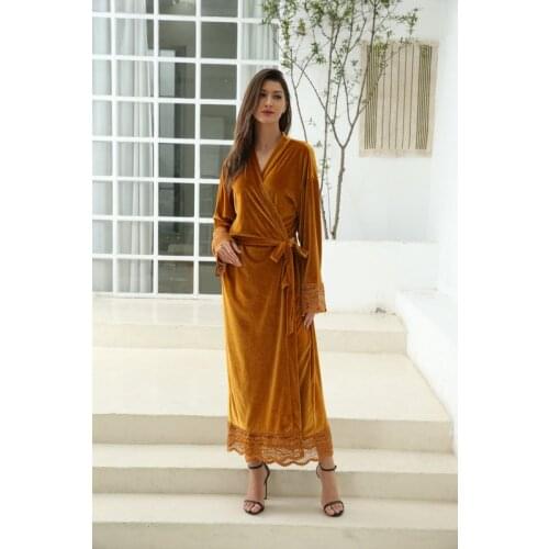 Long Velvet Fuzzy Robe for Women Bridal Robe Bridesmaid Robes Lace Trim Wedding Robe Sleepwear Bathrobe Dressing Long Gowns