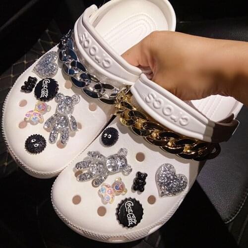 Bundle Golden Chain Croc Charms Designer Fashion Trend Charms for Crocs DIY Quality Cute Bear Clogs Shoes Buckle 2021 Hot Sale
