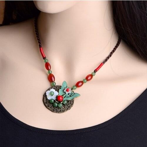 BOEYCJR Ethnic Butterfly Flower Natural Stone Necklace Handmade Jewelry Choker Chain Pendant Necklace for Women Gift
