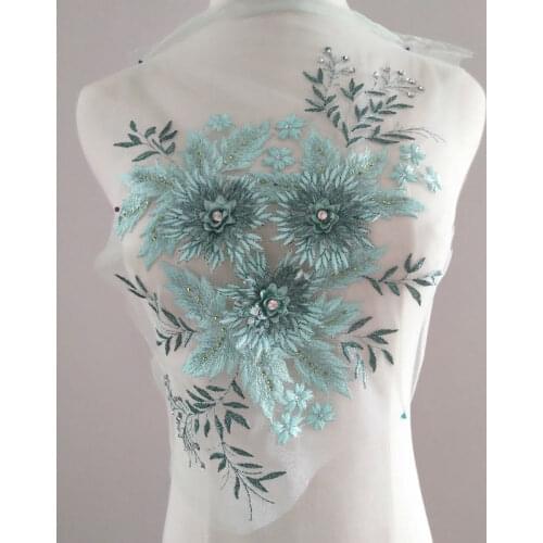 1pc Exquisite Lace Applique Embroidered Sew on 3D Flower Patches For Dress Costume Rhinestone Beaded Sticker Diy Decoration