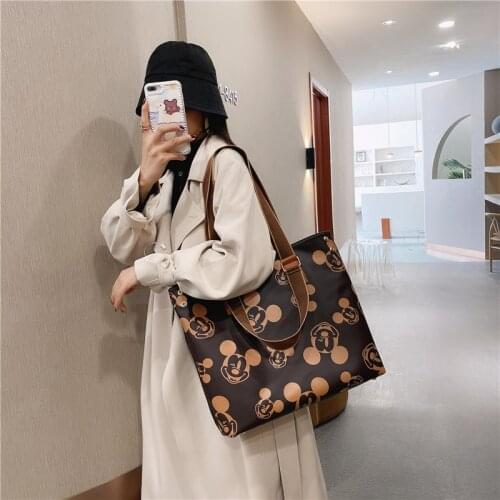 Disney mickey mouse new girl handbag fashion new large-capacity shoulder bag cartoon shoulder bag backpack female