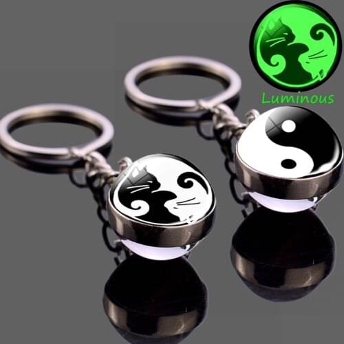 Luminous Yin Yang Keychain Double-Sided Glass Ball Yin Yang Tai Chi Key Ring Pendant Jewelry Car Keychain Accessories Gift