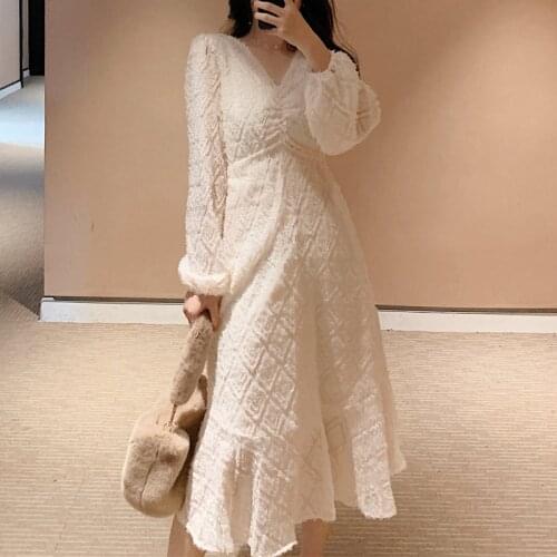 2020 autumn temperament V-neck waistband pleated knitted puff sleeve ruffled large dress gentle and fashionable