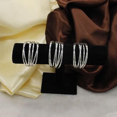 2021 Fashion New Metal Opening Adjustable Hollow Multi Layer Smooth Line Personalized Womens Accessory Bracelet