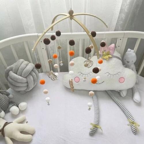 Baby Crib Mobile Rattle Wooden Beads Wool Balls Bed Bell Wind Chime Nursing Room Hanging Decor